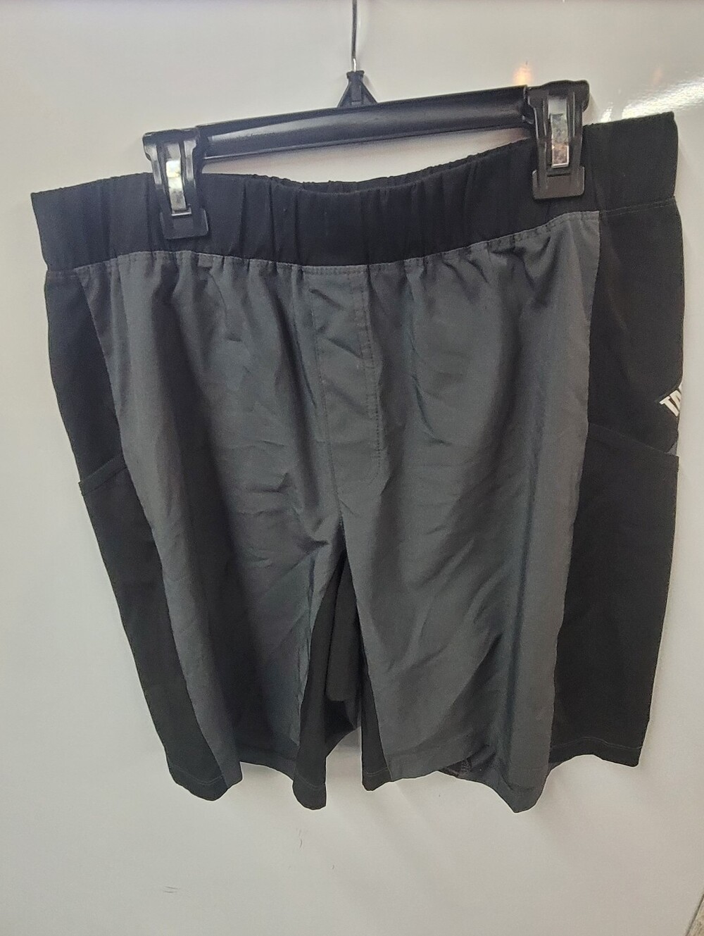 Tapout Men's Black & Gray Performance Training Shorts